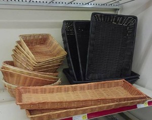 LOT OF MISC WICKER BASKETS