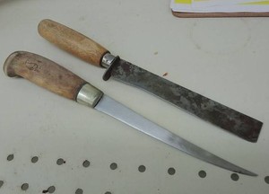 2 VINTAGE KITCHEN KNIVES