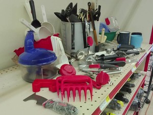 HUGE MISC KITCHEN UTENSIL LOT