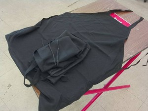 4 KITCHEN APRONS