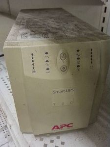 SMART UPS POWER SUPPLY BOX