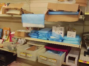 HUGE LOT OF ASSORTED SIZED PLASTIC BAGS