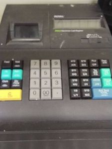 ROYAL CASH REGISTER WITH EXTRA CASH DRAWER