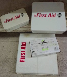 LARGE FIRST AIDE LOT