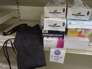 BLACK APRON AND ASSORTED GLOVES