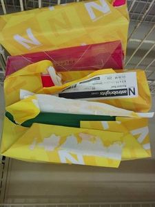 4 REAMS OF PAPER - RED & GREEN