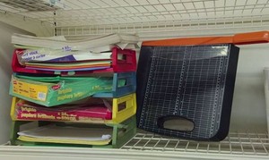VERY NICE PAPER CUTTER AND COLORFUL PAPER