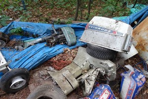 2 Outboard Motors - Evinrude 55 HP, Johnson Seahorse