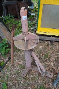 Vintage Manual Tire Changer