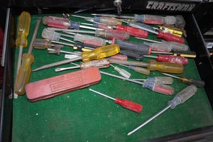 Contents of Drawer - Screwdrivers