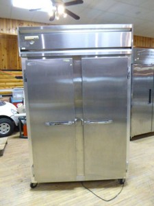 Continental 2-Door Freezer