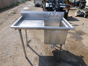 Stainless Steel Sink with Faucet