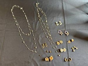 VTG Costume Jewelry Mixed Lot - Necklaces & Earrings