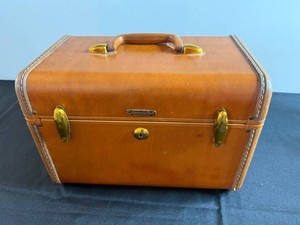 VTG Mid Century BrownTan Faux Leather Samsonite Train Case
