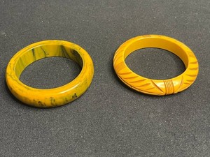 VTG Bakelite Bangle Bracelets - Carved Yellow Pair