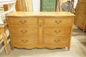 Vintage French Provincial 6-drawer double dresser with Mirror
