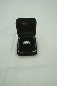925 Sterling Silver Ring with large square cut center stone
