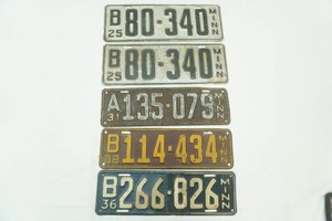 5 vintage Minnesota license plates with 1 pair of 1925 plates in very nice condition