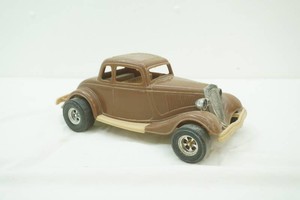124 scale 1934 Ford Victoria