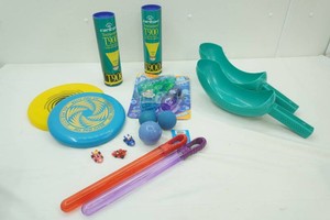 bad mitten birdies, frisbees, bubble gun and more