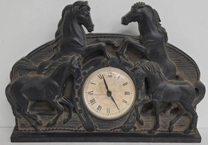 Vintage Horse Motif Wall Clock - Equestrian Battery-Operated Decor