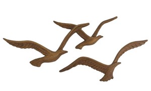 Bird Wall Plaques - Plastic Flying Bird Pair