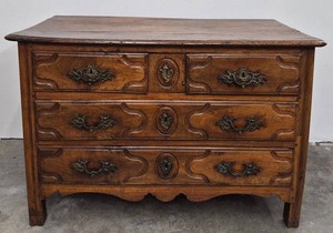 Fine Louis XV Walnut Commode, Circa 1750