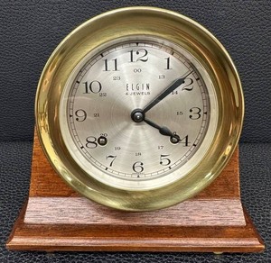 Vintage Elgin 4-Jewel Mantel Clock With Key - 5 Diameter