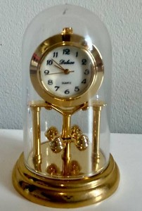 Vintage Miniature Deluxe Quartz Mantel Clock