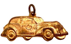 Vintage Advertising Car Charm - Roi-Tan Cigar Good Luck 1.5 in
