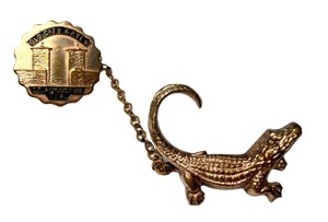 Vintage Souvenir Lapel Pin - St. Augustine Old City Gates Alligator