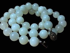 Jadeite Beaded Necklace - Vintage Chinese Export Hand Knotted 24.5 in