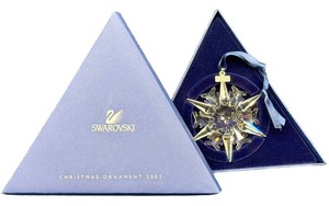 Christmas Ornament - Vintage Swarovski 2002 Crystal Snowflake