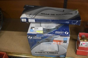 Area light and mounting Arm