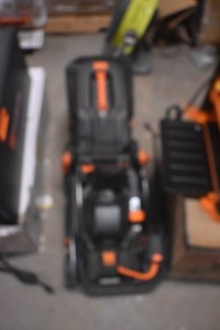 WEN 20835 20V Max 15-Inch Cordless Brushless Lawn Mower with 5Ah Battery and Charger