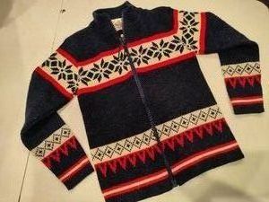 Ergee Childrens Size Wool Zip Front Sweater (Size 7-8)