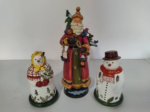 Villeroy & Boch Holiday Tea Light Candle Holders & Wooden Santa Decor