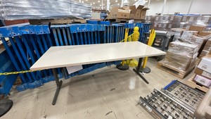 WORK TABLE WITH METAL BASE
