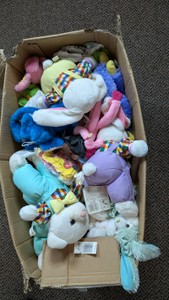 Bulk Box Lot Of Vintage Stuffed Animals