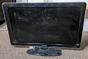 Philips 1080p Flat-Screen LCD HDTV With Base Stand 30.75W
