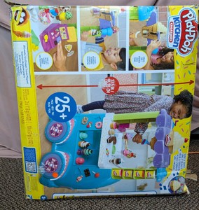 Play-Doh Kitchen Creations Ultimate Ice Cream Truck Playset in Box