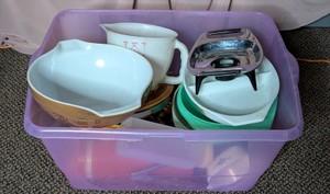 Vintage Pyrex Cinderella Mixing Bowl, Batter Pitcher & Kitchenware in Tote