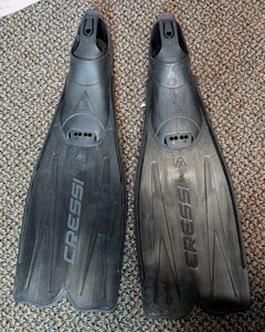 Cressi Full-Foot Scuba Diving & Snorkeling Fins Size 5.5 - 6.5 - Brand New