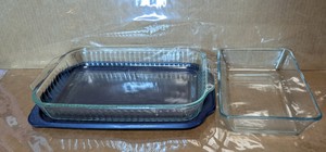 Pyrex and Clear Glass Rectangular Baking Dishes