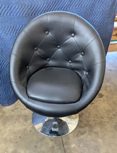 Black Button-Tufted Swivel Club Chair 