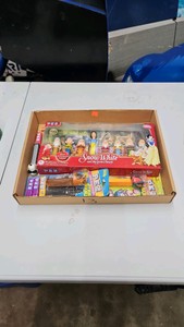 Pez lot snow white box set plus star wars etc