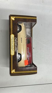 Ertle collectibles 1957 Chevy suburban diecast metal vehicle
