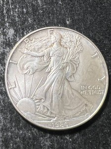 1986 AMERICAN SILVER EAGLE 1 TROY OZ .999 FINE SILVER