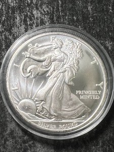 1 TROY OZ .999 FINE SILVER AMERICAN EAGLE ROUND IN AIRTITE
