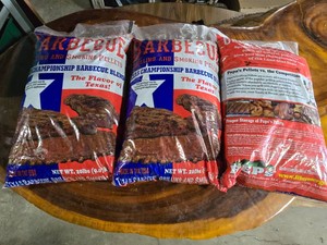Papas Texas Championship Barbecue Blend Grilling and Smoking Pellets, 3 Bags of 20 lbs